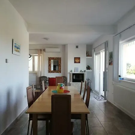 Daan * Račišće